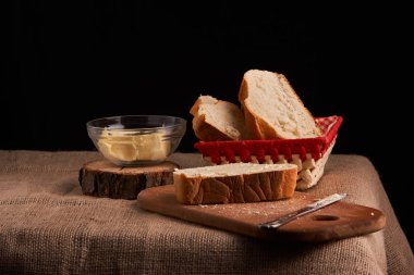 teasty ev gıda kavramı ekmek ve tereyağı masaya kadar yakın
