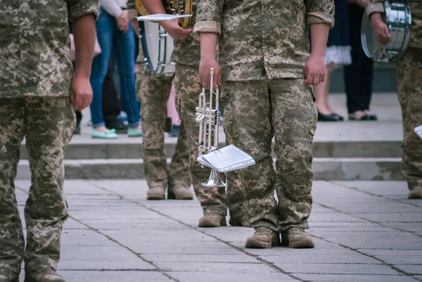 Ukraynalı askeri İkinci Dünya Savaşı zaferle gün kutlama üzerinde Kamianets-Podilskyi 9 ' 2019 olabilir. — Stok fotoğraf