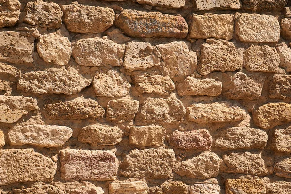 Fragment of the old wall made of the castle. Good weather — Stock Photo, Image