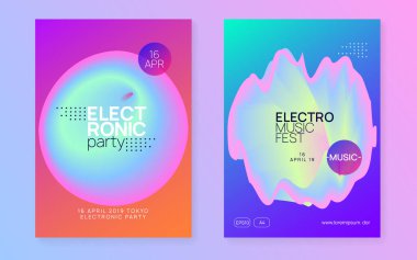 Yaz festivali ilanı ve müzik afişi..