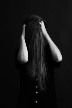 siyah beyaz portre fotoğrafçılığı, sanat ve moda, kadın portresi