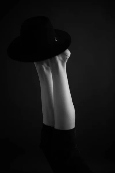 Studio Mody Czarno Biały Portret Pięknej Dziewczyny — Zdjęcie stockowe