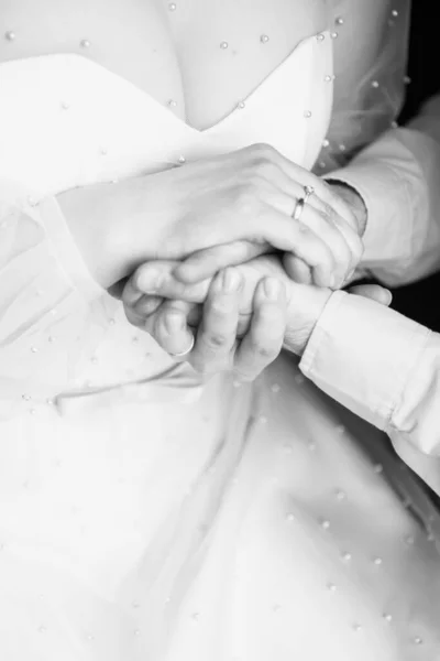 Αγάπη Στο Στούντιο Φωτογραφιών Όμορφο Ζευγάρι Γάμου Ασπρόμαυρο Ζευγάρι Φωτογραφιών — Φωτογραφία Αρχείου