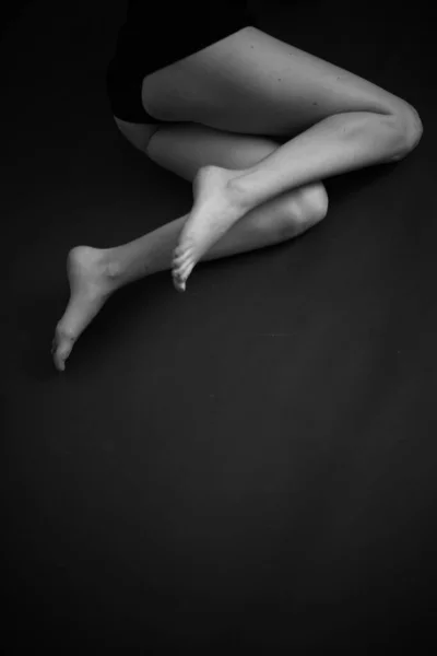 Részletek Test Fekete Fehér Portré Gyönyörű Lány Divat Művészet Drámai — Stock Fotó