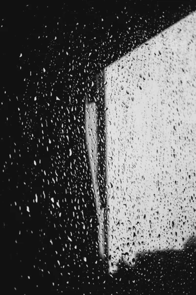 Curah Hujan Pada Kaca Jendela Kondensasi Pada Jendela Latar Belakang — Stok Foto