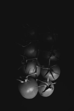 Sebzeler koyu arkaplanda