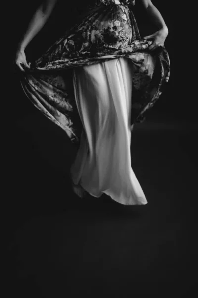 美女身材 时尚与艺术 正宗黑白合影的细节 — 图库照片