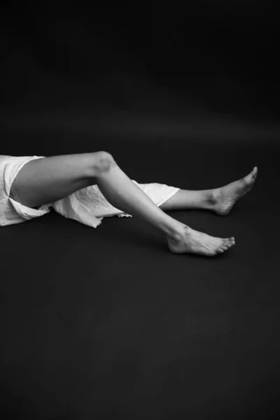 Részletek Test Gyönyörű Lány Divat Művészet Hiteles Fekete Fehér Fotózás — Stock Fotó