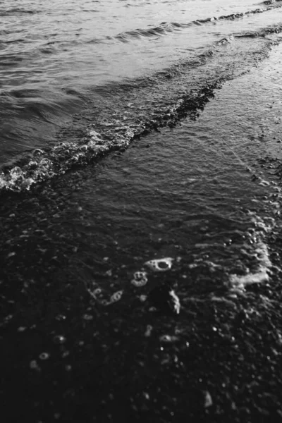 Close Water Texture Smooth Waves Water Shore Landscape Photo Water — Stok Foto