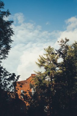 Şehir geometrisi, modern mimari, soyut ve ilham verici mimari tasarım. Sanatsal resim ve bakış açısı