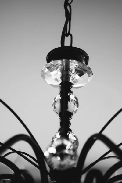 Crystal Chandelier Κομψή Φωτογραφία Πολυτελούς Πολυέλαιου Άνετο Εσωτερικό Χώρο — Φωτογραφία Αρχείου