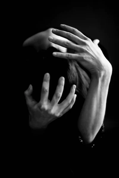 Schwarz Weiß Foto Einer Person Tänzerin Posiert Studio Körperteile Kunst — Stockfoto