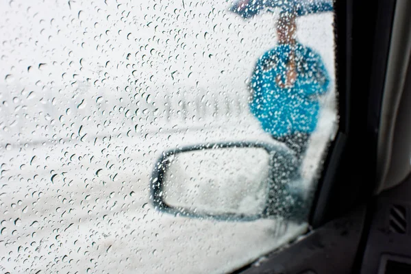 Detail Des Rückspiegels Bei Regenwetter — Stockfoto