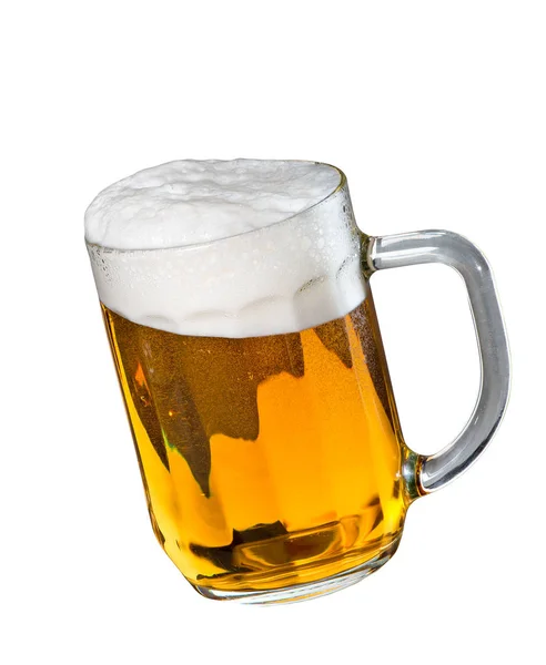 Bicchiere di birra isolato sullo sfondo bianco — Foto Stock