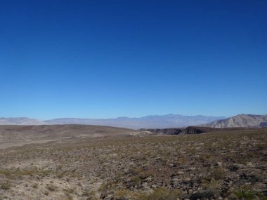 Ölüm Vadisi çölden