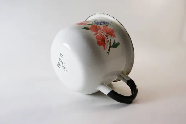 Enameled Vintage Mug White Mug White Enamel Soviet Vintage White — Stock Photo, Image