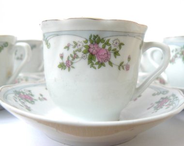 Bardak, daireler, kahve bardağı, çay, beyaz fincan, porselen bardak, model, çiçek desenli, antika porselen, ihale desen, Sovyet vintage, SSCB, antika Kupası, Cafe dekorasyonu, duvar dekorasyonu, set, çay seti, sap kafası stok görüntü, Nostalgishop