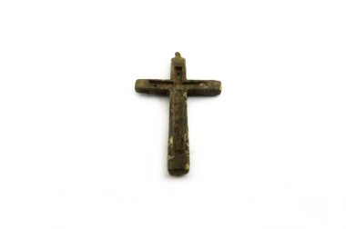 Gümüş haç, bronz haç, din, beyaz arka plan, yakın çekim, dini haç, Ortodoks çapraz, Katolik haç, küçük çapraz, eski çapraz, vintage çapraz, çapraz sürtünme, sap kafası stok görüntü, Nostalgishop