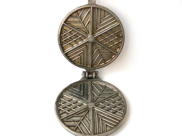 Vintage Pan pişirme, eski tavada pişirme, Sovyet tava pişirme, gri, gri beyaz üzerine, çelik tencere pişirme, yuvarlak disk, Metal tava pişirme, beyaz arka plan, yakın çekim, SSCB, sap kafası stok görüntü, Nostalgishop için için için için için pişirme için pan