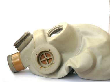 Gaz maskesi, askeri maske, eski maske, koruyucu maske, gri gaz maskesi, siyah gaz maskesi, bej gaz maskesi, beyaz arka plan, yakın çekim, Sovyet ordusu, Sovyet Vintage, SSCB, Sovyet antika, baş stok görüntü, nostalgishop 