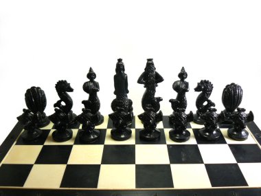 Satranç, satranç taşları, satranç kutusu, ahşap satranç, plastik satranç, eski satranç, Sovyet vintage, SSCB, beyaz arka plan, yakın çekim, sap kafası resim, Nostalgishop