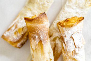 Sintra üzerinden geleneksel Portekiz tatlı pasta olarak adlandırılan travesseiro, Portekiz