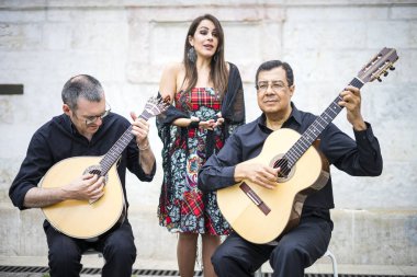 Fado bant geleneksel Portekiz müzik Meydanı, Alfama üzerinde Lisbon, Portekiz