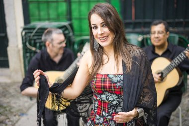 Fado bant geleneksel Portekiz müzik Meydanı, Alfama üzerinde Lisbon, Portekiz