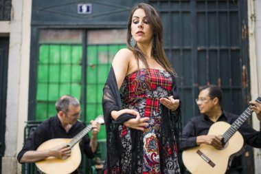 Fado bant geleneksel Portekiz müzik Meydanı, Alfama üzerinde Lisbon, Portekiz