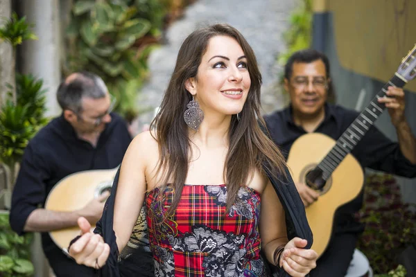 Banda Fado Interpretando Música Tradicional Portuguesa Calle Alfama Lisboa Portugal — Foto de Stock