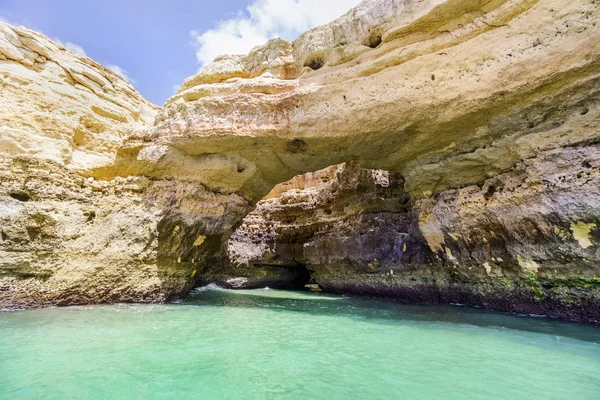 Удивительное Образование Пещер Атлантическом Побережье Алгарве Взято Океана Португалия — стоковое фото