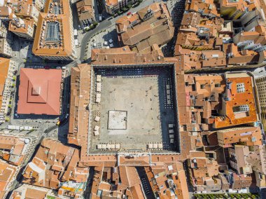 Ana kare İspanyolca Plaza Mayor'olarak adlandırılan dron, Salamanca, İspanya