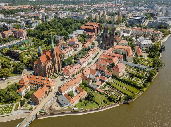 Flygfoto Över Den Äldsta Historiska Delen Wroclaw Kallas Ostrow Tumski — Stockfoto