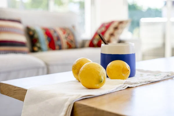 Tea Cup Lemons Table Living Room — Stock Photo, Image