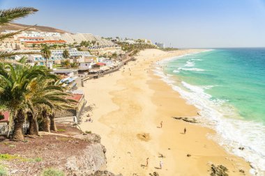 Güzel, geniş kumlu plaj Morro Jable, Fuerteventura, İspanya