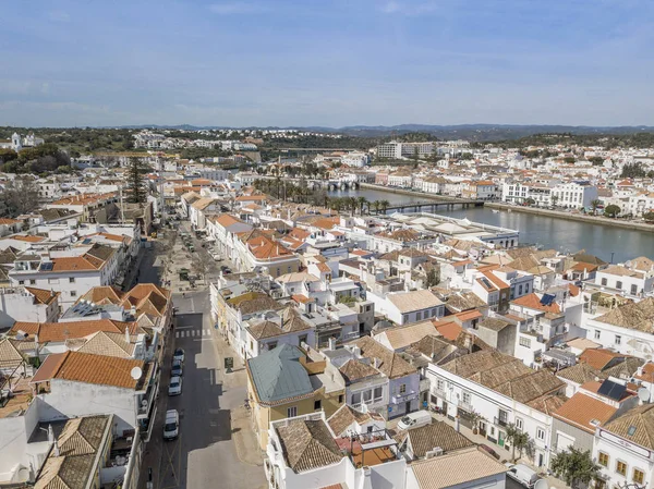 Flygfoto över charmiga Tavira i solig dag, Algarve, Portugal — Stockfoto