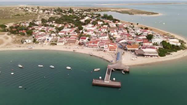 Ria Formosa, Olhao, Algarve,ポルトガルのアーモナ島の空中写真 — ストック動画