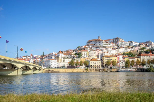 Stadtbild Von Coimbra Mit Santa Clara Brücke Über Den Fluss — Stockfoto