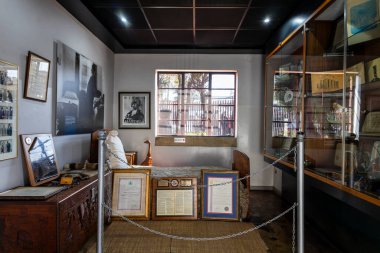 Johannesburg, Güney Afrika - 9 Ağustos 2025: Nelson Mandela 'nın Evi, Soweto' da tarihi bir ev, ırkçılığa karşı mücadelenin bir sembolü.. 