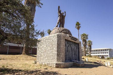 Windhoek, Namibya - 11 Ağustos 2025: Alte Feste bir kale ve müzedir..