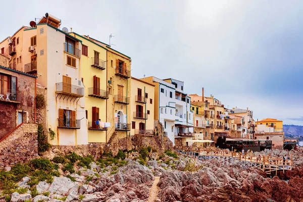 Casas Antigas Costa Rochosa Cefalu Região Palermo Ilha Sicília Itália — Fotografia de Stock