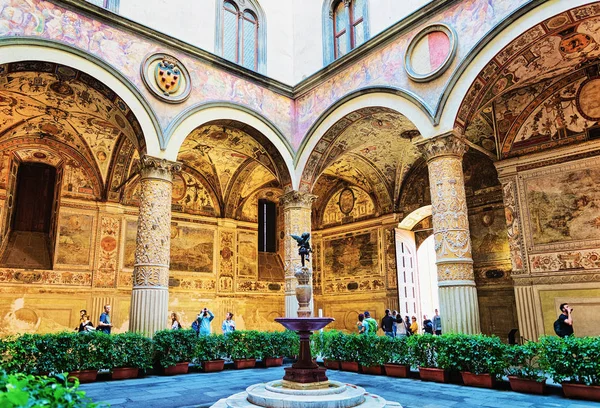 Florencie Itálie Října 2016 Fontána Starém Paláci Palazzo Vecchio Náměstí — Stock fotografie