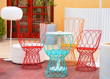 Dekoratif Kaldırım Café San Vito lo Capo, Sicilya, İtalya sandalyeler