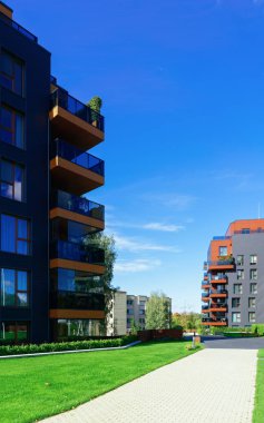 Mimari apartmanlar karmaşık. Ve açık hava tesisleri.