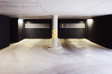 Modern bir Avrupa garaj konut üç aylık dönemin mimarisi