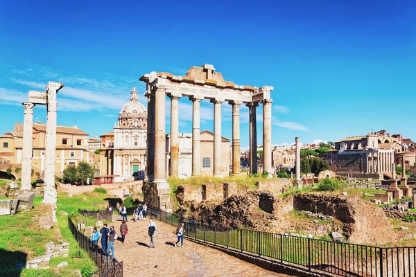 Рим Італія Жовтня 2016 Храм Сатурн Римський Форум Римі Італії — стокове фото