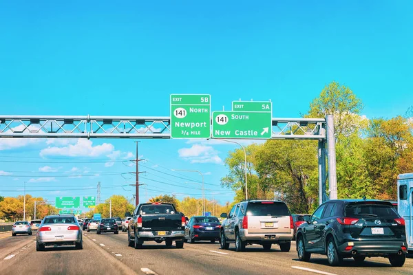 Nytt Slott Usa Maj 2015 Bilen Vägen Vid Delaware Turnpike — Stockfoto