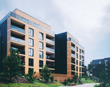 Modern mimari apartmanlar çeyrek. Ve açık hava tesisleri.