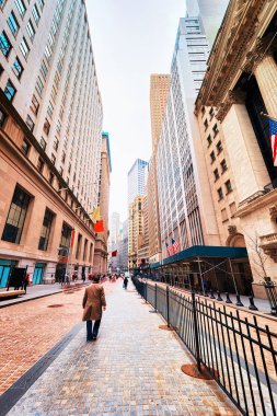 Wall Street aşağı Manhattan, New York City, ABD Federal Binası. Bize özel ev oldu. Binanın önünde işte George Washington heykeli.