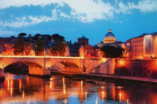 Dome Saint Peters Basilica Vatican City Ponte Sant Angelo Bridge — Stock Photo, Image